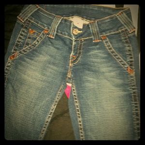 Women's True Religion